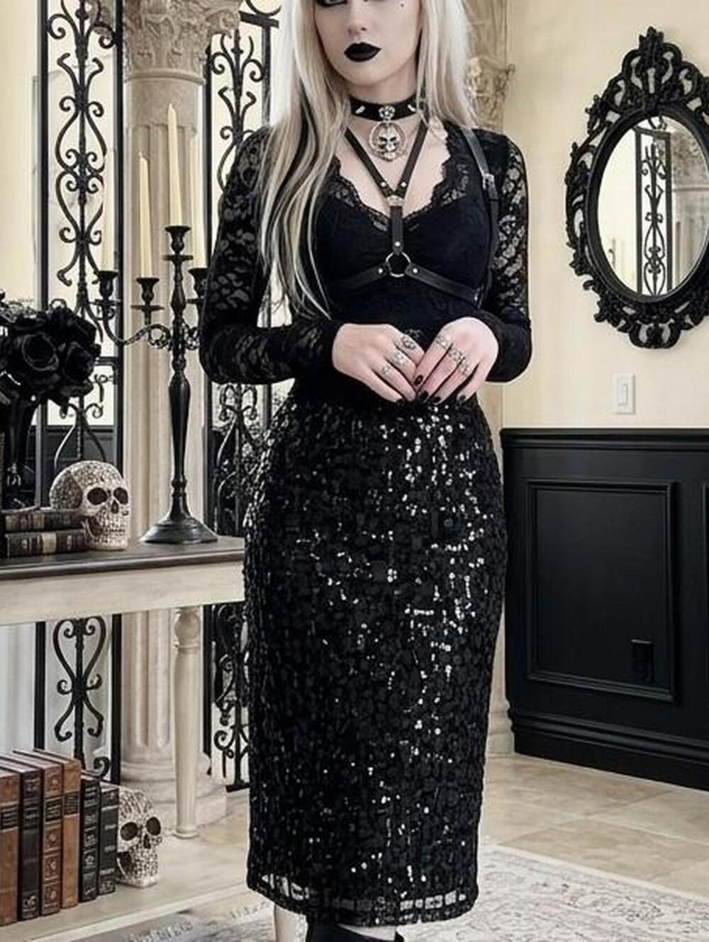 Bob Mackie Women's  black sequin midi skirt Size: 1X